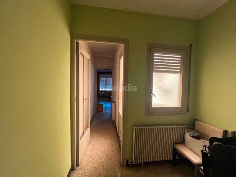 Foto ef88cc7c-7d41-4279-a6b5-e48d4723f56a. Casa amb xemeneia calefacció aparcament a La Cogullada Terrassa