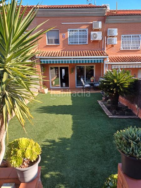 Foto 2580f73c-7166-418a-875b-95dffd220d97. Casa aparellada amb calefacció aparcament a Castellbisbal