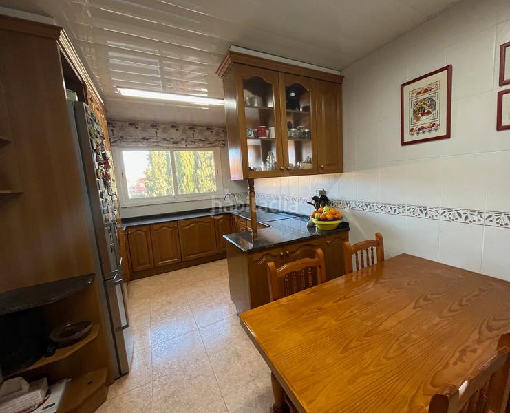 Foto aff2ddd8-a87e-4e2a-a915-f8ce9f2c76a6. Casa aparellada amb calefacció aparcament a Castellbisbal