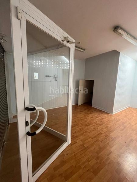 Foto ef324a07-d030-49b2-832a-7203e09880b8. Lloguer local comercial a Progrés Rubí
