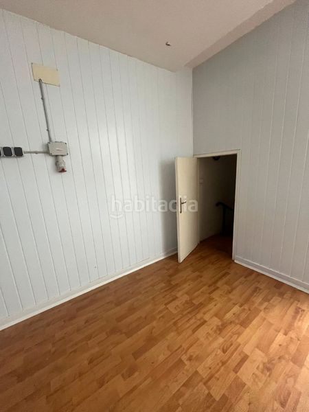 Foto f110feaa-39cc-44e1-9a64-965f9645e377. Rent business premise in Progrés Rubí