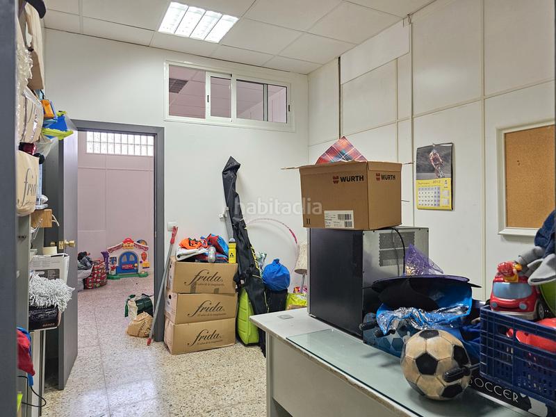 Foto 551ba0a4-8651-4859-86af-12b39300323a. Miete geschäftsraum in calle de josé martínez ruiz azorín 21 in Zaragoza