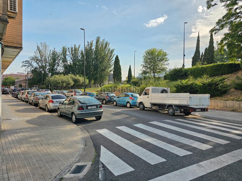 Foto 5b27b612-da7b-4990-b0fa-3a6371566df0. Alquiler local comercial en calle de josé martínez ruiz azorín 21 en Zaragoza