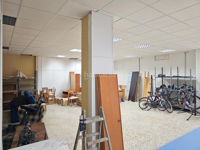 Foto ee0702ae-39bb-4322-95a3-be6403905dc8. Alquiler local comercial en calle de josé martínez ruiz azorín 21 en Zaragoza