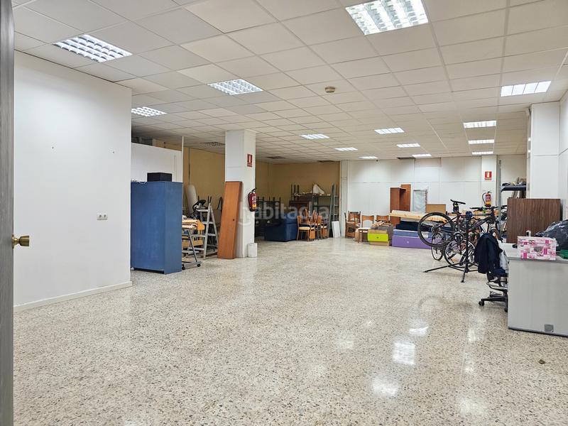 Foto c08c13e9-cd78-4db8-a0ea-4c9e3bea7316. Lloguer local comercial a calle de josé martínez ruiz azorín 21 a Zaragoza