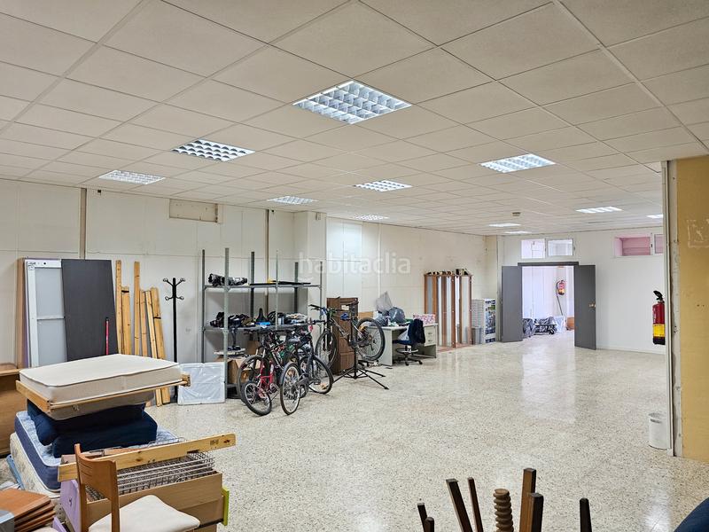 Foto e66c2f90-6ba2-4a0e-b349-a86175862584. Lloguer local comercial a calle de josé martínez ruiz azorín 21 a Zaragoza