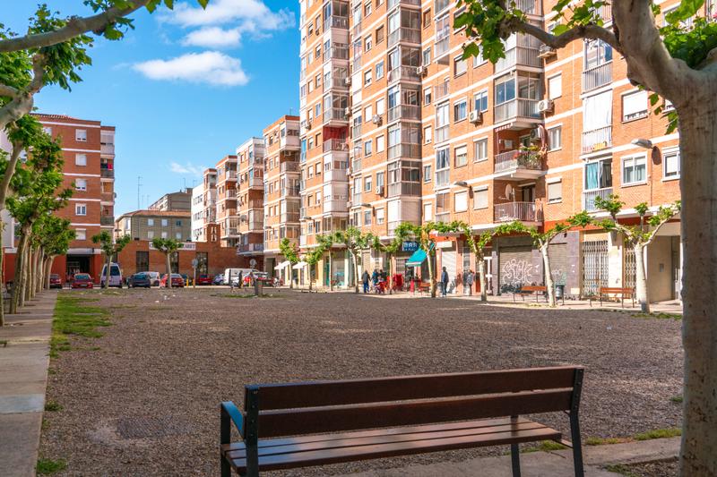 Foto 5579f4c7-d823-45fa-839a-c45a23c2731a. Appartement dans avenida de san juan de la peña 181p dans Zaragoza