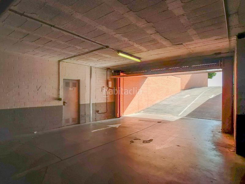 Foto 1b0bac8a-a281-4370-b345-f3b2f8f15e76. Autoparkplatz in calle mi tío 13 in Valdespartera Zaragoza