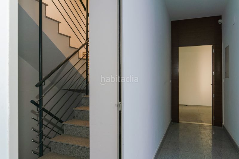 Foto 586ad78e-3e13-4a95-8dcc-a4f058e5f023. Edificio in calle del tomillo 4 in San Gregorio Zaragoza