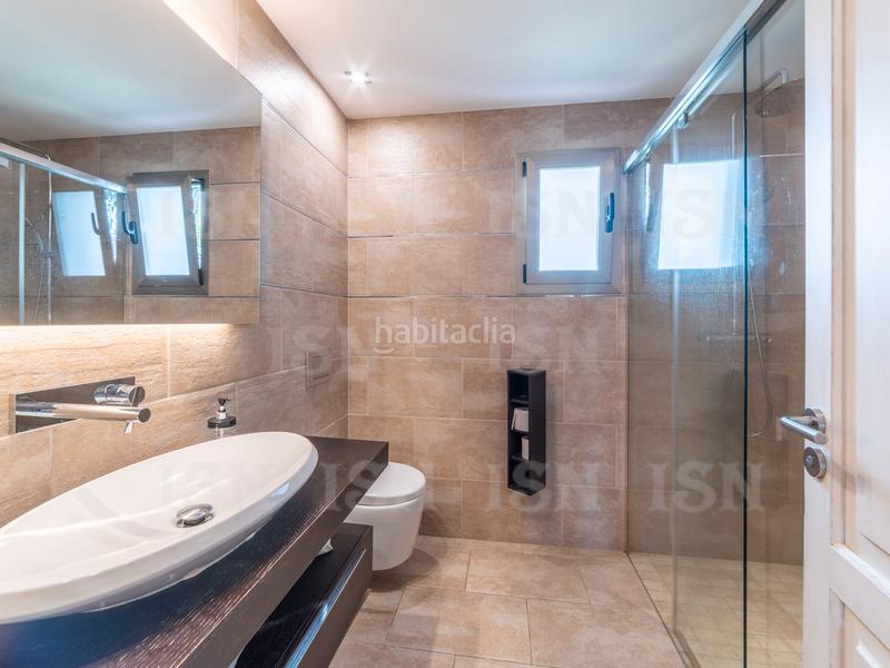 Foto 0bfd2c00-70b7-4397-bc72-d4b4dc99f69c. Chalet con camino riscaldamento parcheggio piscina in Marratxí