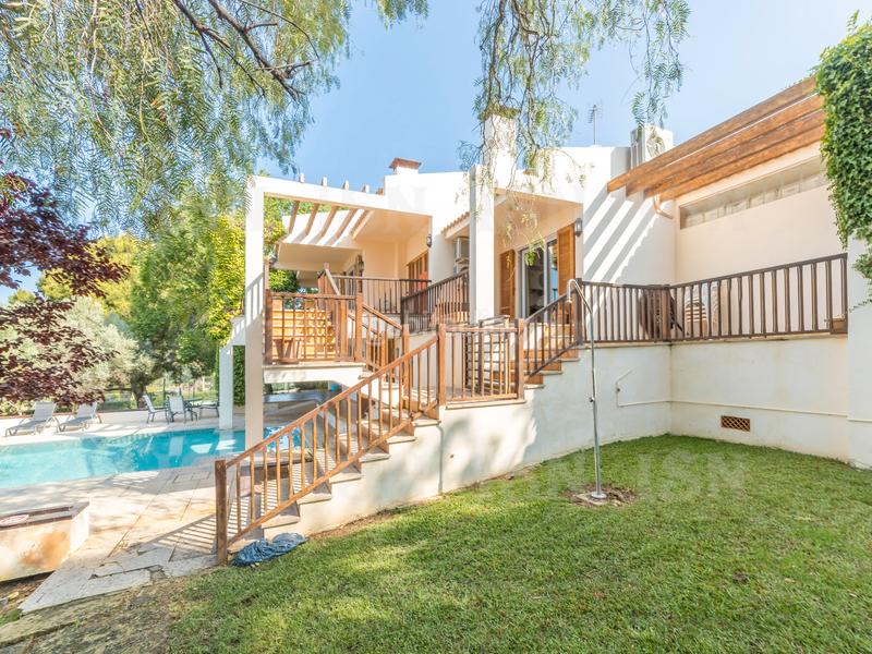 Foto 2374401e-971d-4748-a268-cbb1146c45e3. Chalet con camino riscaldamento parcheggio piscina in Marratxí