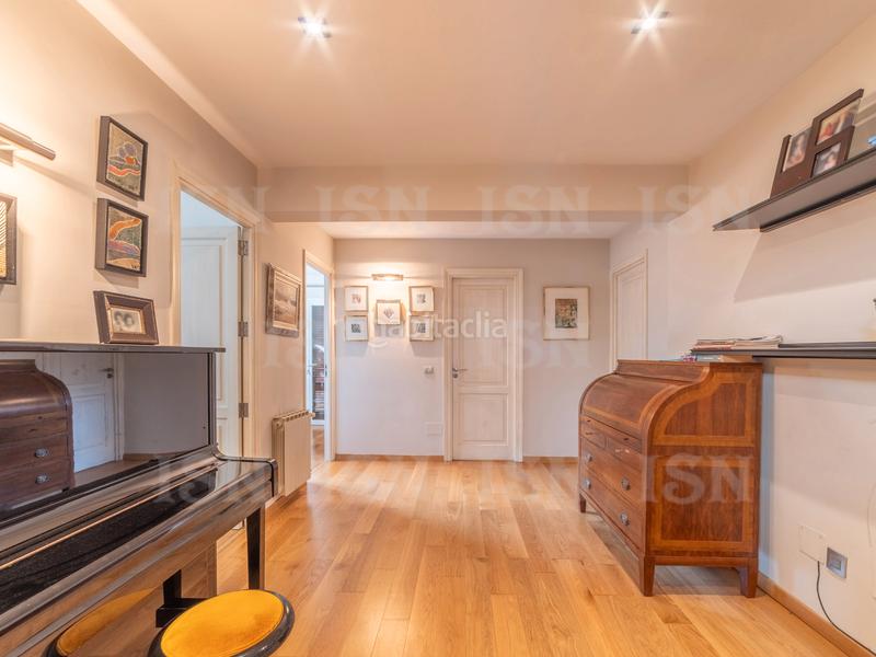 Foto cb1e7ae2-2df0-4b22-be8f-384011c1062f. Chalet con camino riscaldamento parcheggio piscina in Marratxí
