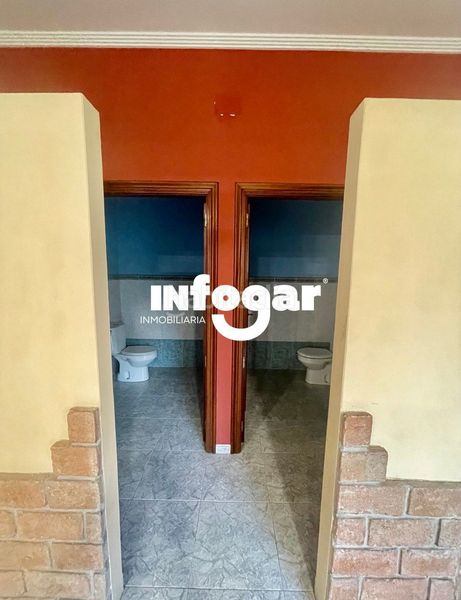 Foto 0a41b2f1-08b8-4ff6-988d-357e8571cdb8. Local comercial a Guarda (A)
