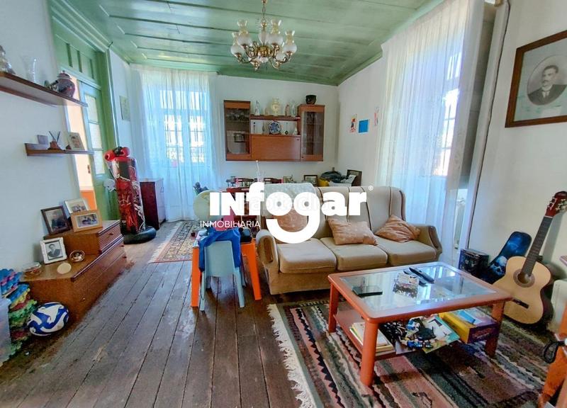 Foto 121d39cb-e7e6-42cb-8e1e-590017d8600f. Casa amplia casa con gran terreno (goián) en Tomiño