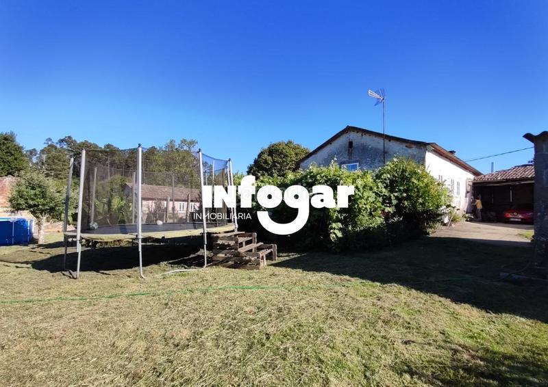 Foto 50ff30a0-57de-49aa-a3d2-30236bfc3a23. Casa amplia casa con gran terreno (goián) en Tomiño