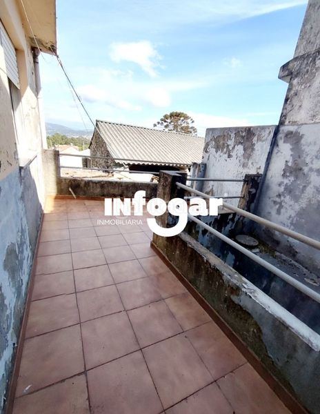 Foto e930e371-fafa-419b-8fe0-07acf7fb7521. Casa a estrada do castro 75 a Guarda (A)
