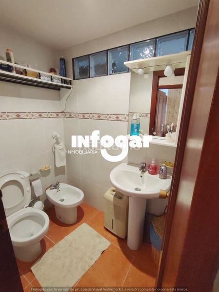 Foto 97281b76-a08b-4ab2-8922-c1cc638bb047. Pis a rúa da cal 35 a Guarda (A)