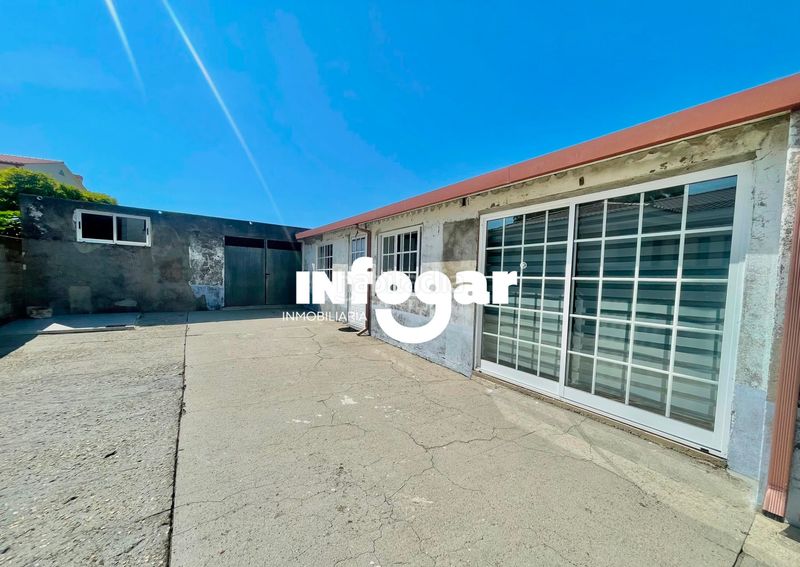 Foto 10f785e7-098b-4063-a69b-0e833dca74a2. Casa amb xemeneia aparcament a Rosal (O)