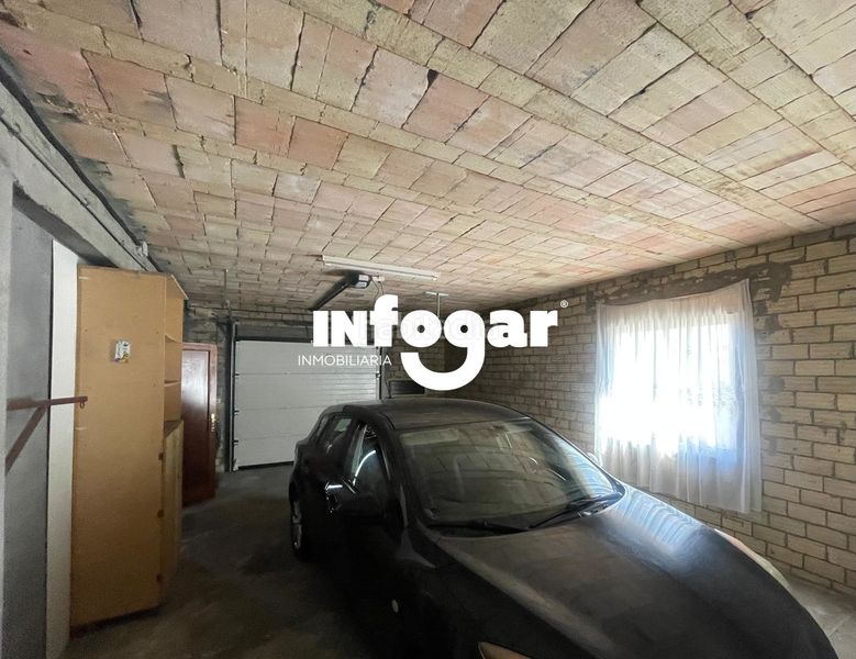 Foto 4cd0476d-7e9a-430c-a58a-10c9ddd38e8e. Casa amb xemeneia aparcament a Rosal (O)