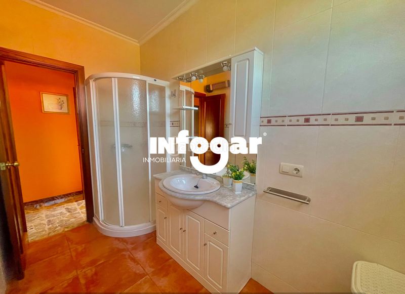 Foto 805d49f9-3010-48a1-baf9-93fd0b8569c8. Casa amb xemeneia aparcament a Rosal (O)