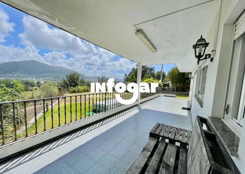 Foto 9716153e-d74d-4b04-9b2a-2e5a2d011562. Chalet avec chauffage parking dans Rosal (O)