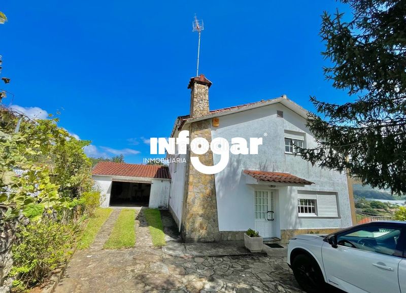 Foto b77e14ba-4b0d-4175-b42d-0c7a7db2d585. Chalet avec chauffage parking dans Rosal (O)
