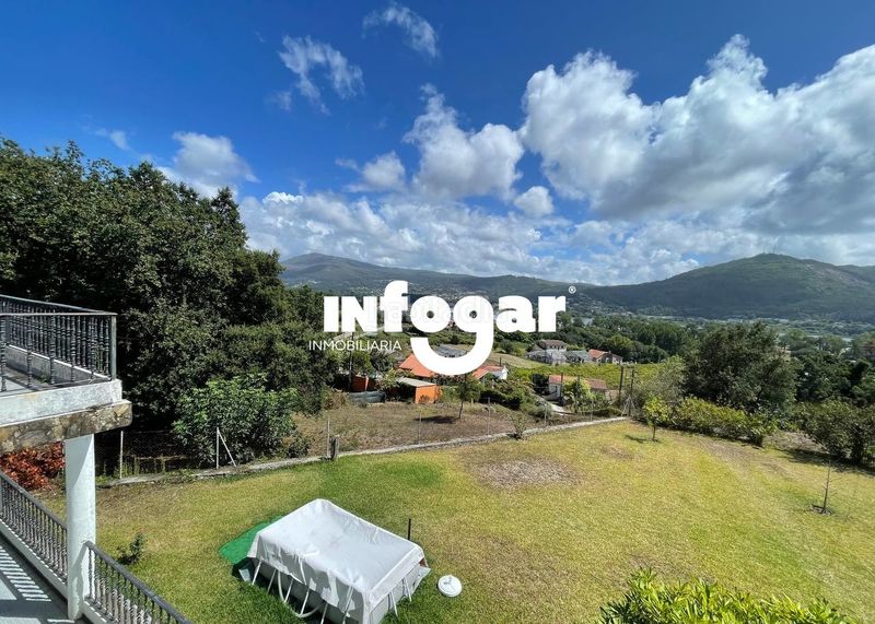 Foto ca4e1f78-9369-490c-8a87-980c41b22655. Chalet avec chauffage parking dans Rosal (O)