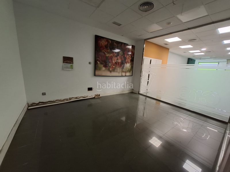 Foto b8d5e43d-a018-4636-90db-94282d9e8001. Alquiler local comercial en avenida gonzalo de berceo 3 alquiler de local en gonzalo de berceo junto a gran vía en Logroño