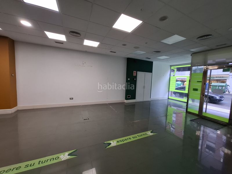 Foto d3d5e266-2561-4f3b-80e3-5bd30d4f7495. Alquiler local comercial en avenida gonzalo de berceo 3 alquiler de local en gonzalo de berceo junto a gran vía en Logroño