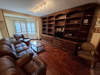 Pis  Calle general vara de rey. Venta de piso en vara de rey de logroo