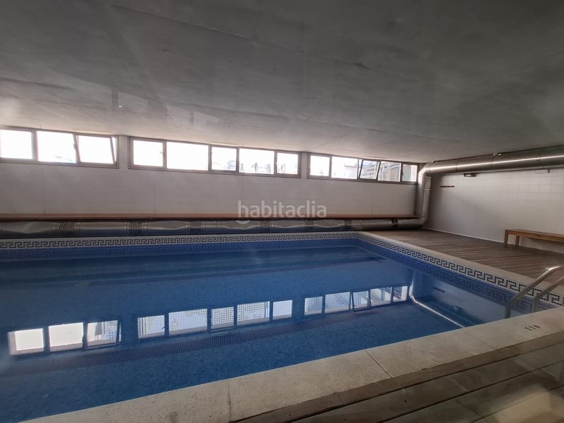 Foto 360bc4c5-628f-4b08-919b-e1e22193f801. Pis amb calefacció aparcament piscina a Los Lirios Logroño