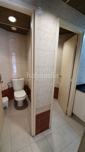 Foto 60dd2b98-9477-492e-85f3-8fb1c49e3af8. Local comercial a calle doctor fleming 12 a Poble Sec Igualada