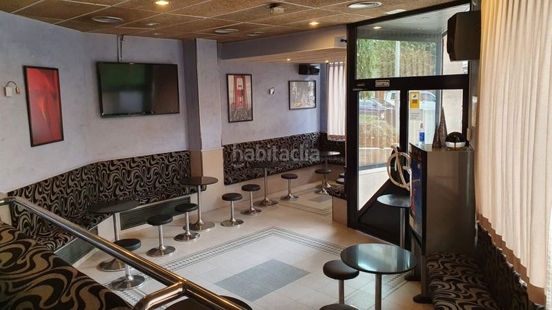 Foto e45235bf-2d77-4f09-96d2-09f77e5a9ede. Local comercial a calle doctor fleming 12 a Poble Sec Igualada