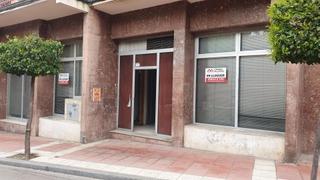 Location Local commercial  Carrer pau claris. Local comercial en zona privilegiada de piera
