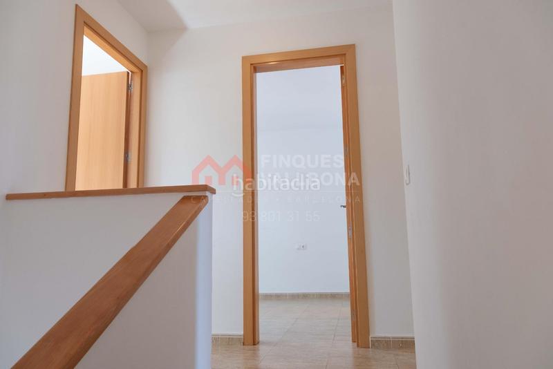 Foto 0712fd19-9363-491f-9a52-1d500812e038. Casa adossada amb calefacció aparcament a Castellet i la Gornal