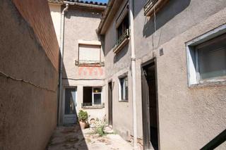 Reihenhaus in Pobla de Claramunt (La). Casa de pueblo con historia en la pobla de claramunt  barrio de