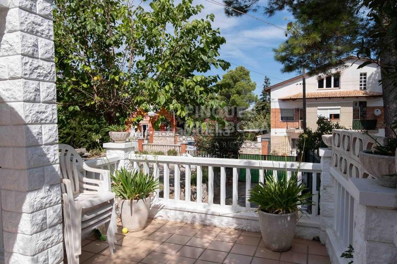 Foto c9eab2fe-fc90-46ad-9787-e1cb03242fe4. Affitto casa con parcheggio in Torre de Claramunt (La)