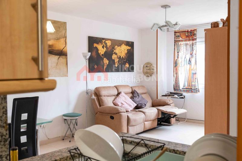 Foto c2ffc9d5-02d6-4a20-97e2-3918e6fbf504. Apartament amb aparcament a Capellades