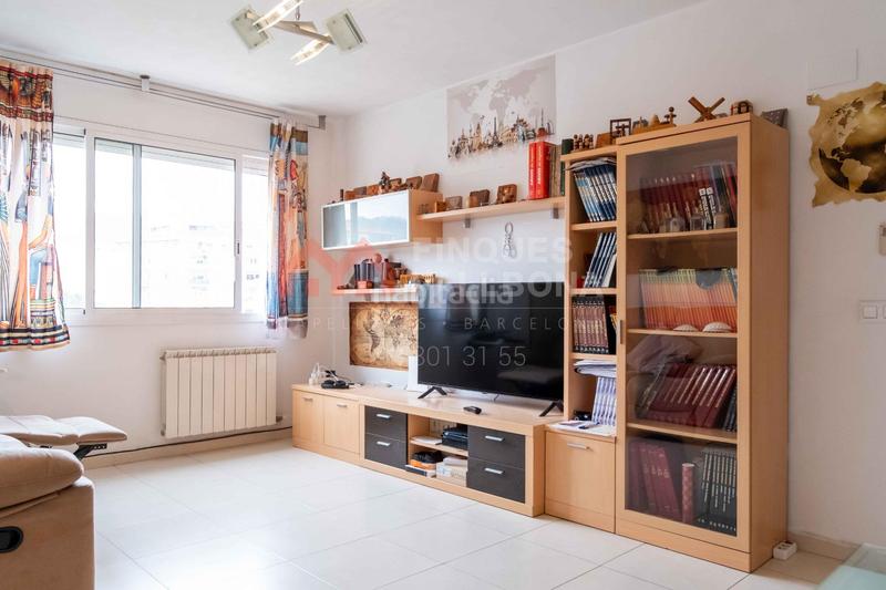 Foto cb273da9-49db-481c-af3a-439e42a36bb3. Apartament amb aparcament a Capellades