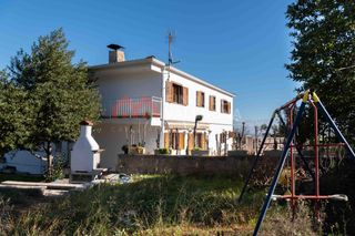 Chalet in Torre de Claramunt (La). Espectacular casa de 268 m2 toda exterior, con garage para 4 coc