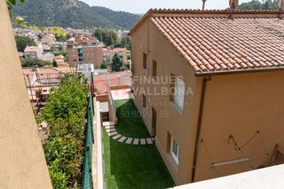 Àtic a Capellades. La comodidad de un piso con la sensación de vivir en una casa!