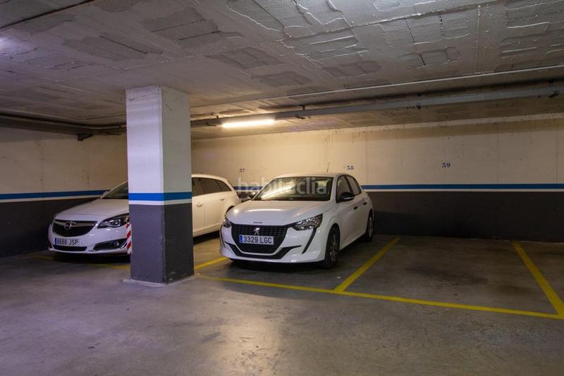 Foto d25fb11e-f7f0-4f5e-8ca4-c06ddbff1c57. Posto auto in Can Llong Sabadell