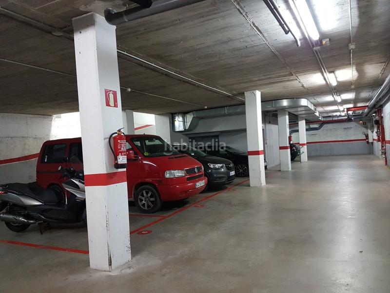 Foto 944d0851-a1ae-435b-8fe5-a3103fcf0257. Location parking voiture dans paseo maragall 402-404 dans Barcelona