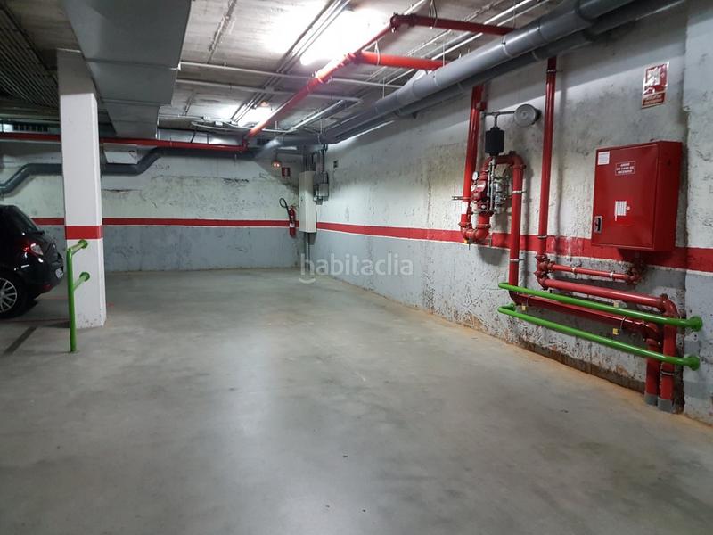 Foto f4acb268-6a25-4f48-9940-2c31f3346f62. Location parking voiture dans paseo maragall 402-404 dans Barcelona