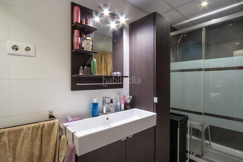 Foto 15c5060c-d6d8-4e12-918b-724a9bc52fea. Piso vivienda seminueva en can gambus con piscina y jardin en Sabadell