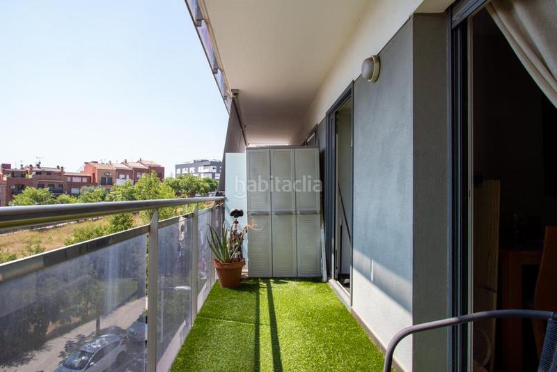 Foto ad3db61a-77d0-449e-9476-b1738d6ef3c6. Piso vivienda seminueva en can gambus con piscina y jardin en Sabadell