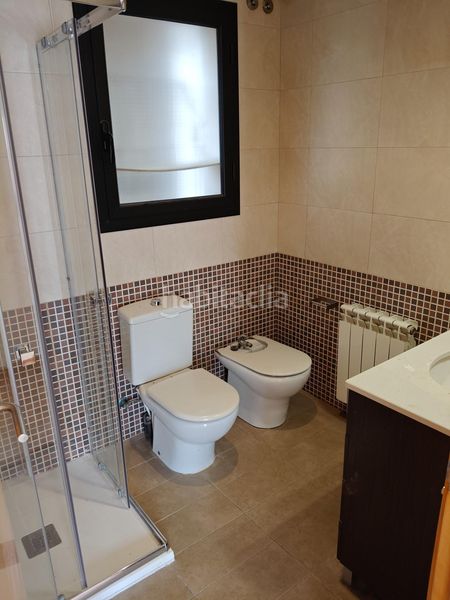 Foto ad630717-b8f2-4fae-ad72-132a2c63f498. Duplex avec chauffage dans La Cogullada Terrassa