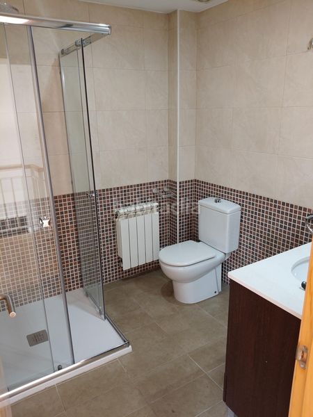 Foto ceb6d57b-f4fa-4776-b4dc-53e84878ae29. Duplex avec chauffage dans La Cogullada Terrassa