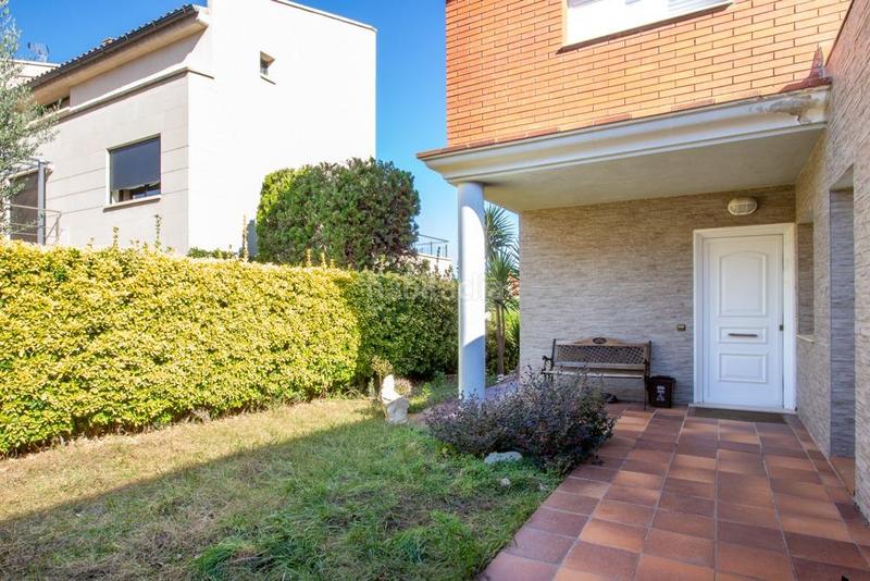 Foto 3d0e9a28-f950-4cf5-95a8-c752ac0fc6a2. Chalet mit parking pool in Tiana