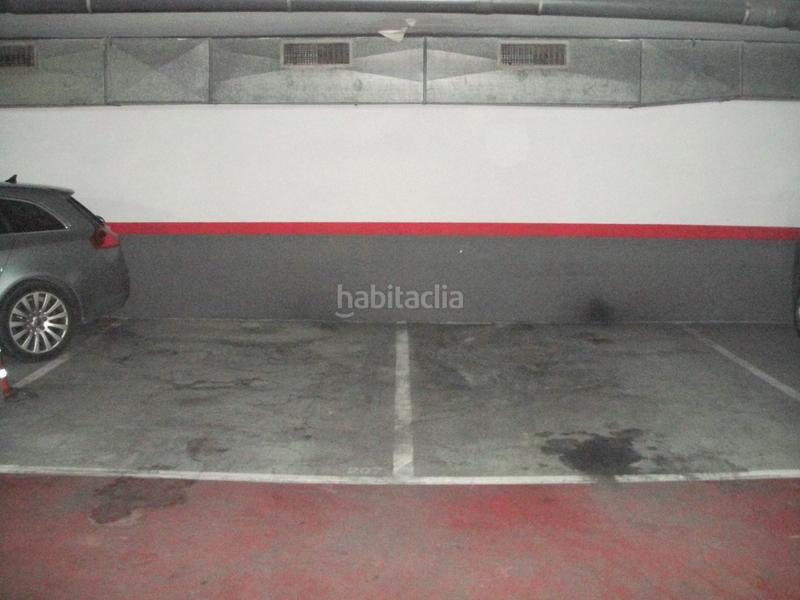 Foto 94c76172-3e2e-4b8e-8b76-685df2a76e93. Aparcament cotxe a Congrés - Indians Barcelona